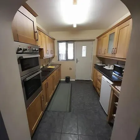 Spacious, Self-Contained Annex In Stratford Exterior photo