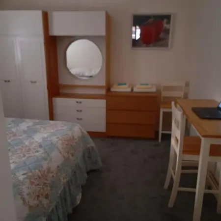 Spacious, Self-Contained Annex In Stratford Exterior photo
