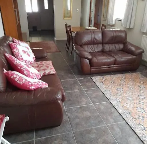 Spacious, Self-Contained Annex In Stratford